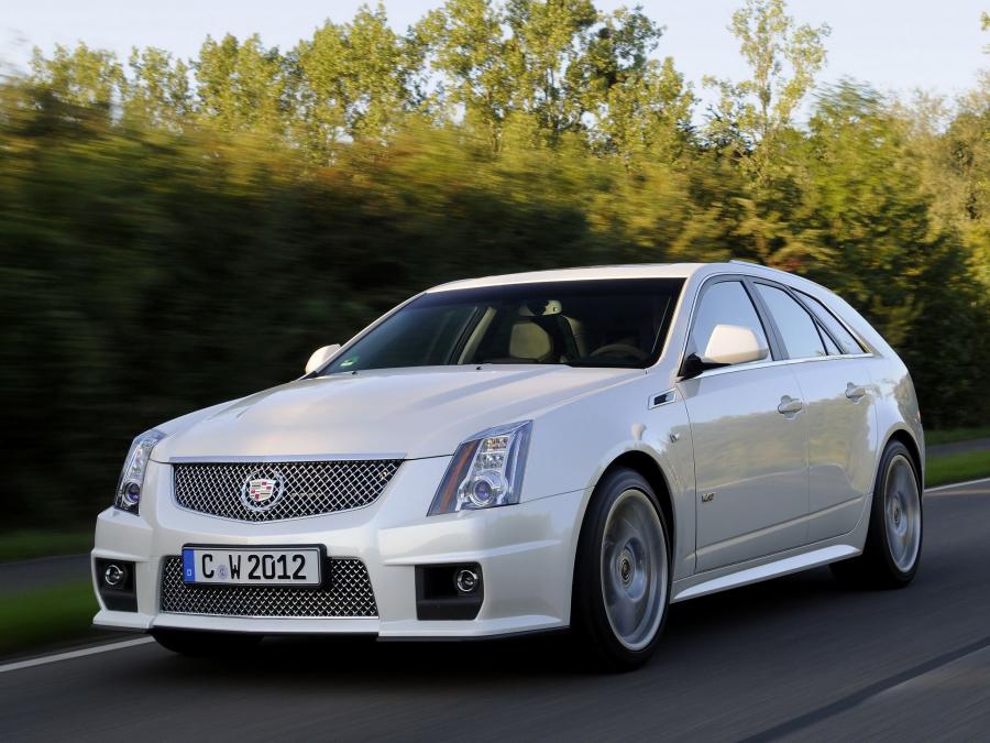  Cadillac CTS-V Sport Wagon 2010 года  (EU) (фото 16 из 21)